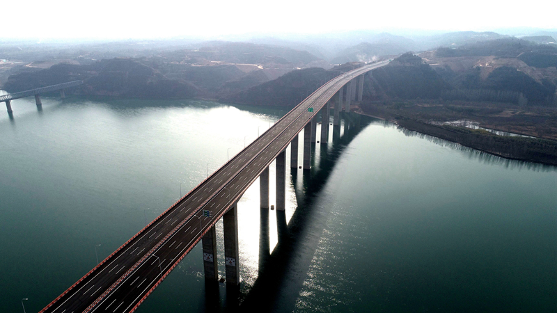 濟洛西高速黃河特大橋（已通車)